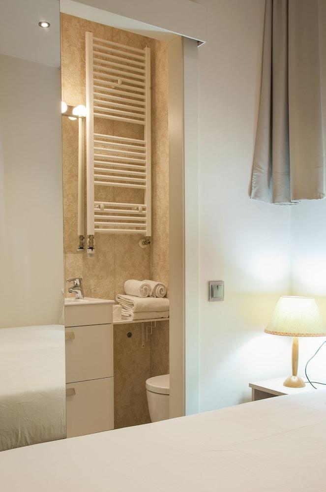 Hostal Excellence Barselona Dış mekan fotoğraf