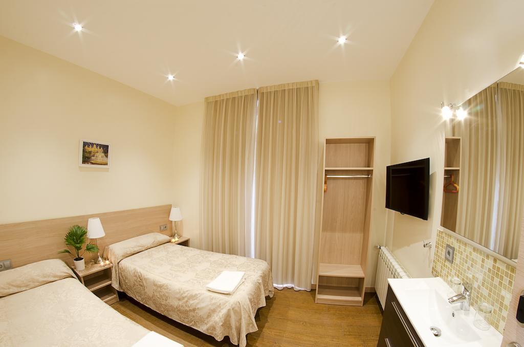 Hostal Excellence Barselona Dış mekan fotoğraf