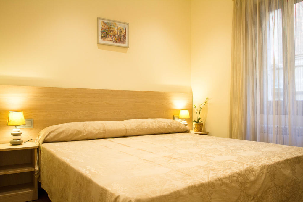 Hostal Excellence Barselona Dış mekan fotoğraf
