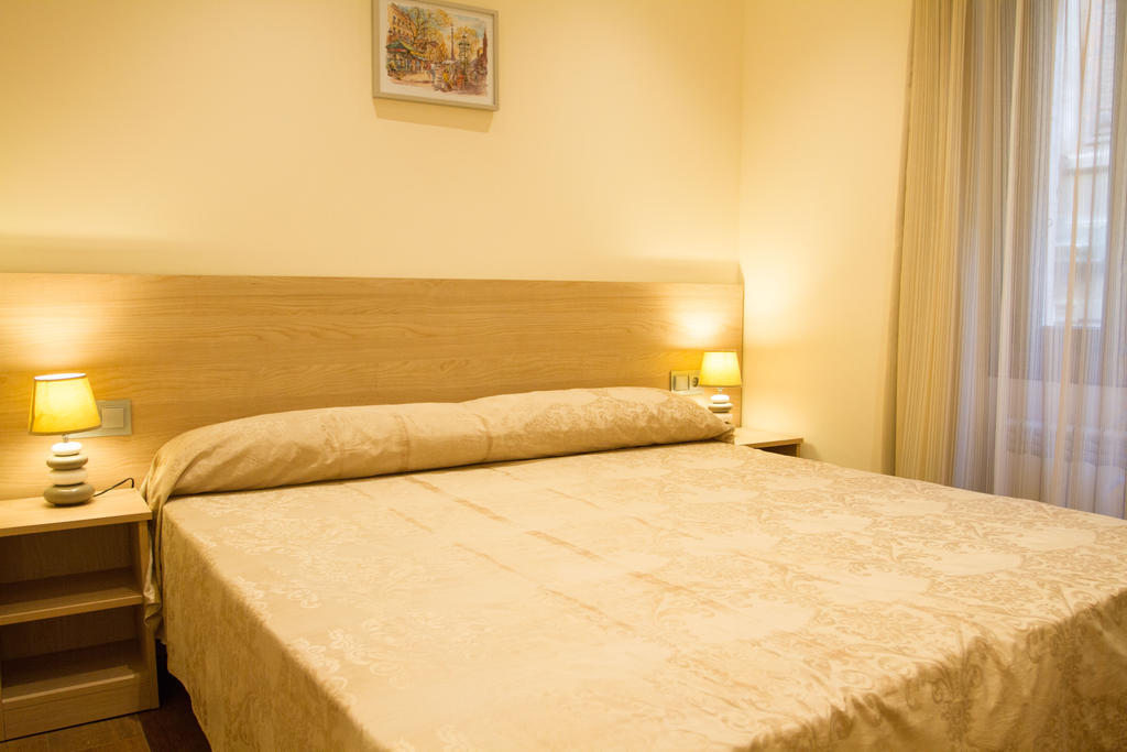 Hostal Excellence Barselona Dış mekan fotoğraf
